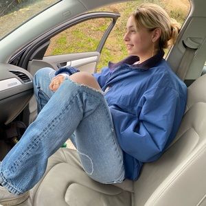 Meet your Posher, Ella